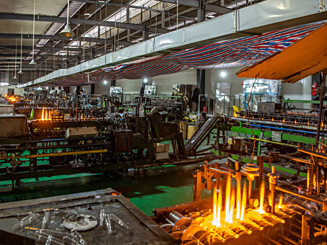 生産(chǎn)車(chē)間